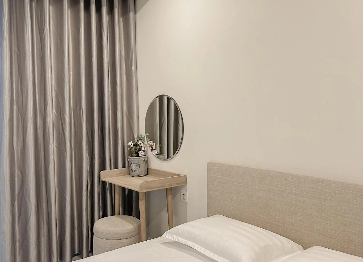 Leo House - The Song Building Apartment Vung Tau