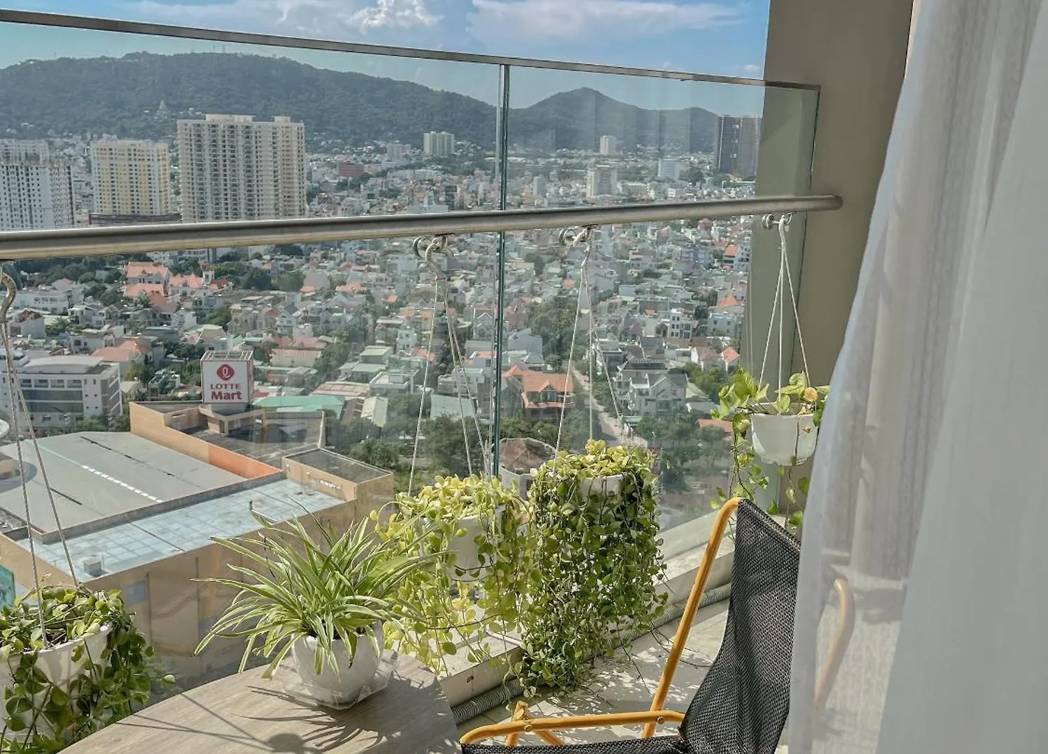 Leo House - The Song Building Apartment Vung Tau