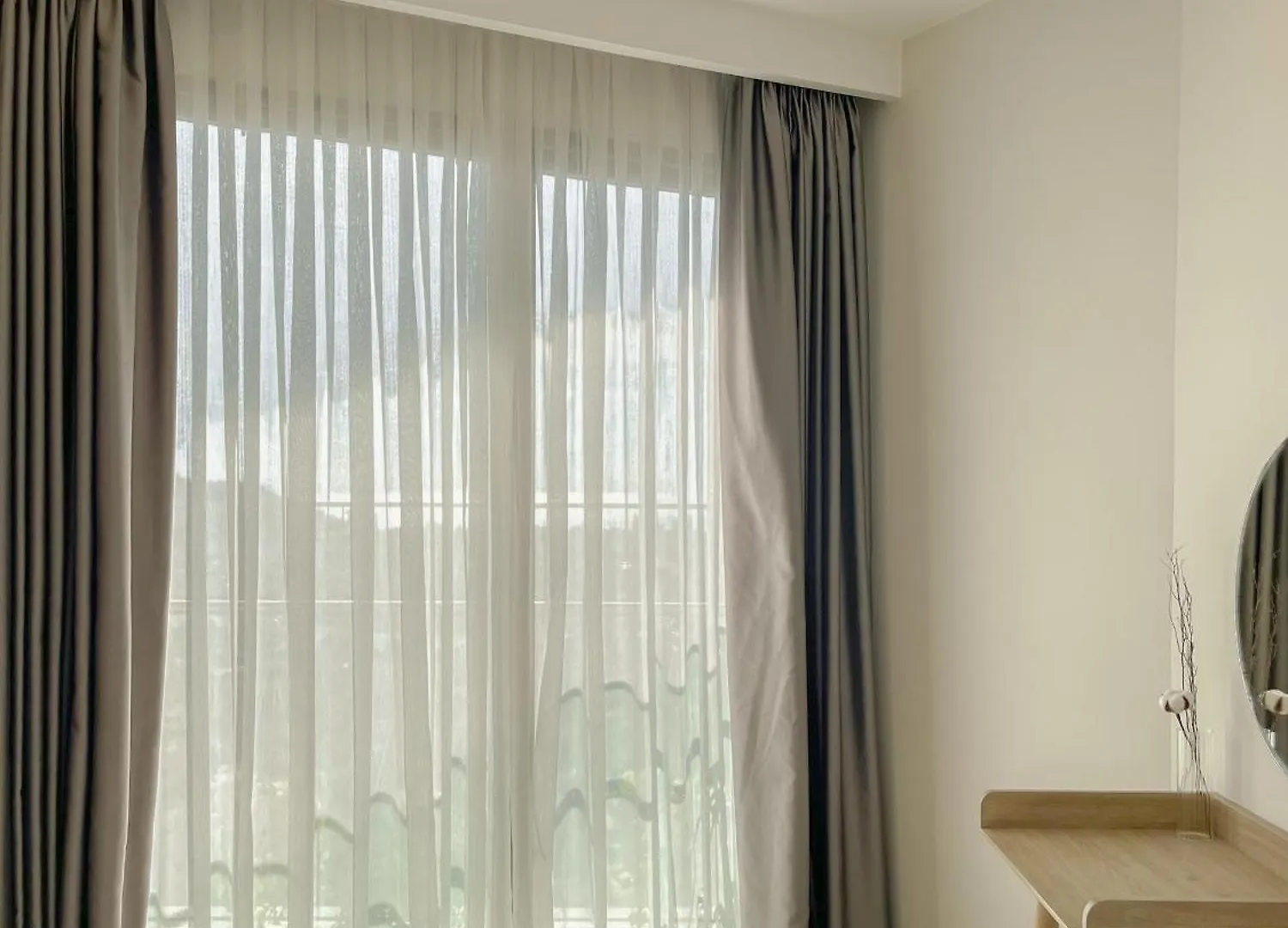 Leo House - The Song Building Apartment Vung Tau